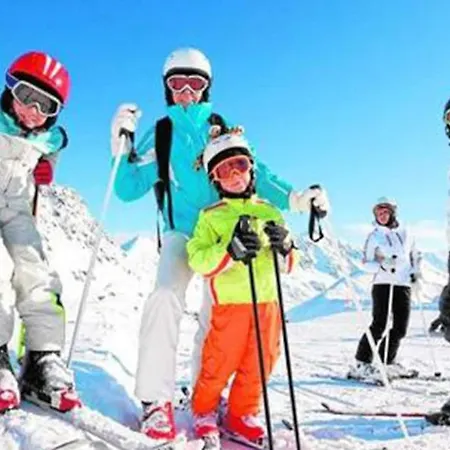 Little Rest Sierra Nevada, Zona Baja 6 Pax, Garaje Wifi * Sierra Nevada